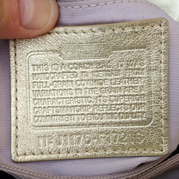 COACH J1175-F17216 Soho Cream/Gold Leather Shoulder Bag - Picture 15 of 16